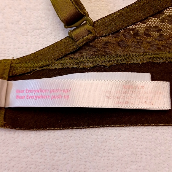 PINK Victoria's Secret Wear Everywhere Push Up Bra, 32DD - Picture 15 of 16